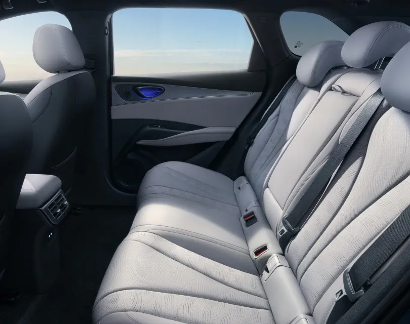 BYD SEAL 6 DM-i TOURING Rear Seat Space